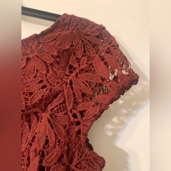 Lulus small burgundy dress right sheer right now wine red - Picture 7 of 7